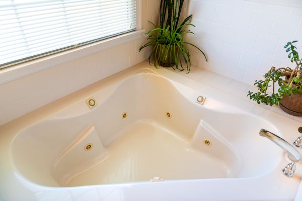 Soaking Tub Installation in Chesterland